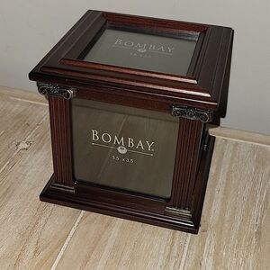 THE BOMBAY COMPANY Wood 3.5” x 3.5” Photo Picture Frame Storage Box Y2K